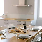 Apartment L'appart Du Faubourg 1 A 8 Personnes