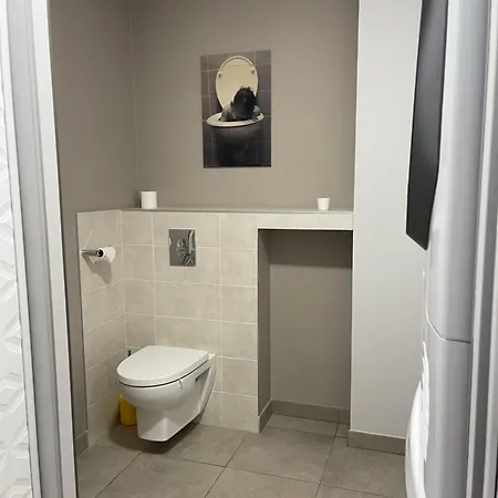 Du Faubourg Apartment *