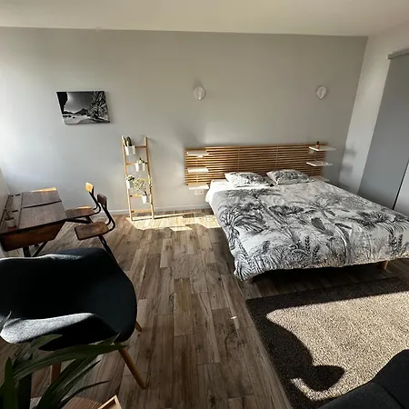 Du Faubourg Apartman Valence