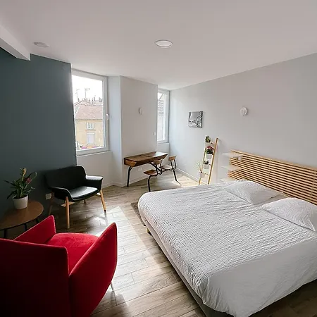 L'appart Du Faubourg 1 A 8 Personnes Apartment *