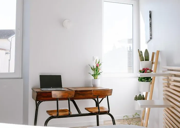 L'appart Du Faubourg 1 A 8 Personnes Valence (Drome)