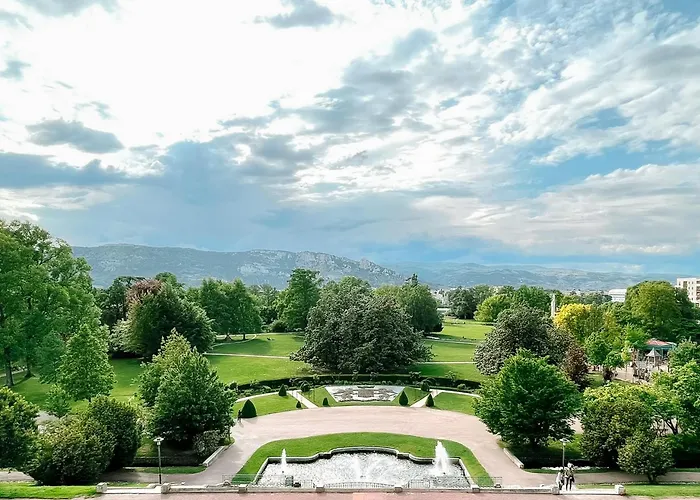 Appartement L'appart Du Faubourg 1 A 8 Personnes Valence (Drome)