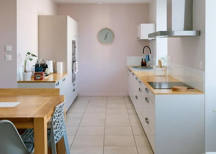 L'appart Du Faubourg 1 A 8 Personnes Valence (Drome)