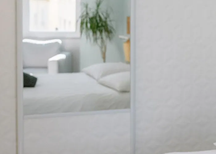 L'appart Du Faubourg 1 A 8 Personnes Valence (Drome)